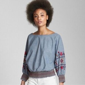 GAP Embroidered Long Sleeve Smocked Top in Chambray Large